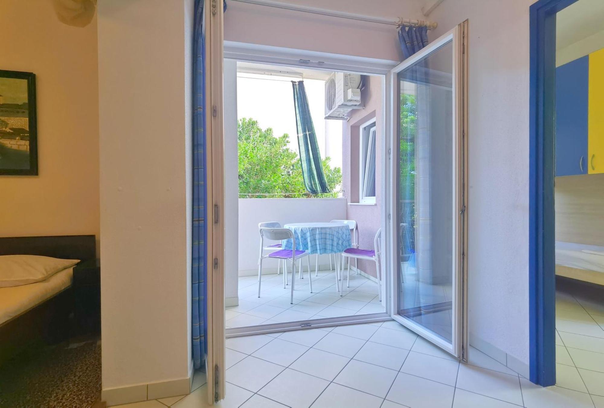 Beach House - Apartments Ana Duce Bilik gambar