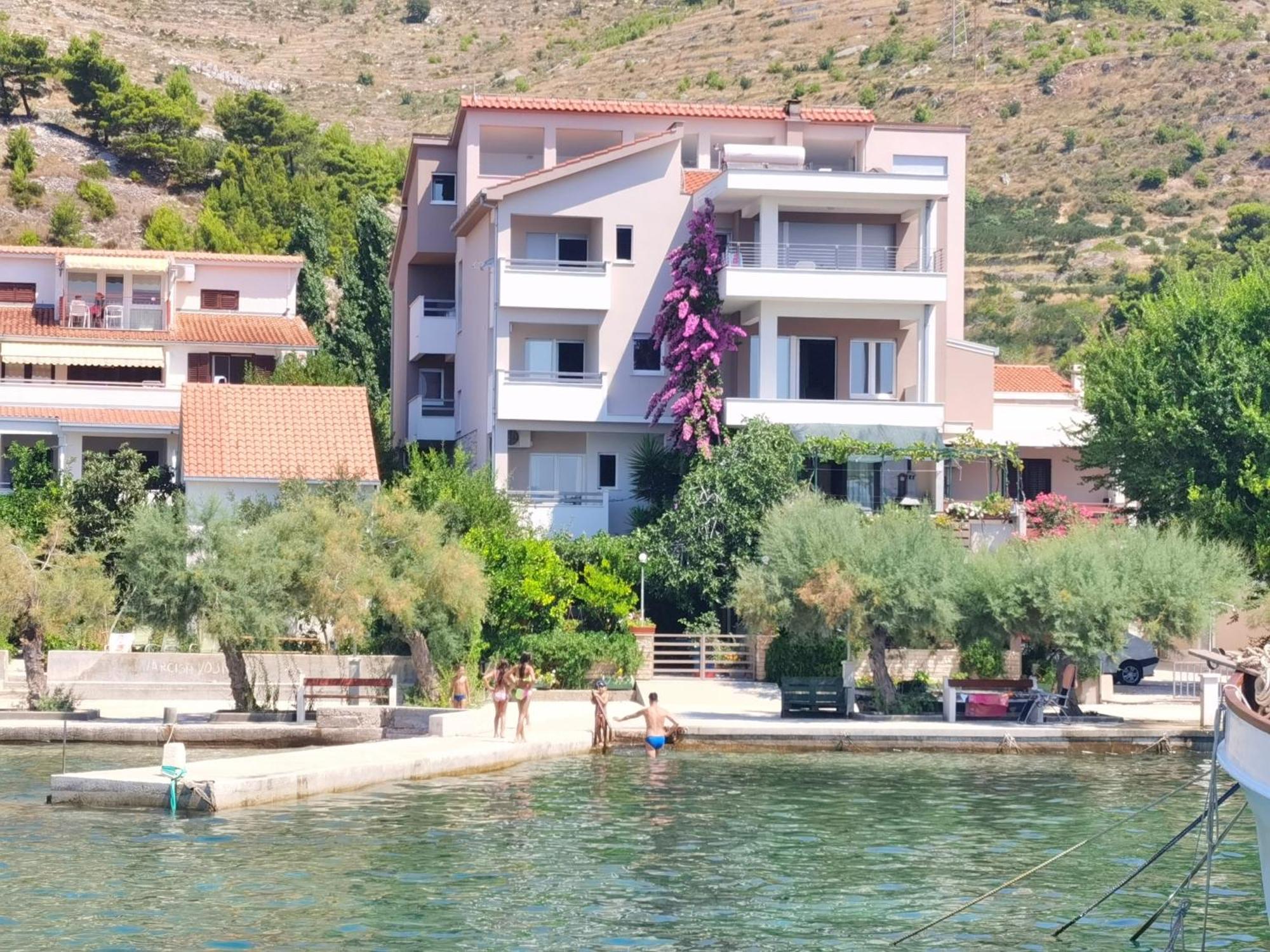 Beach House - Apartments Ana Duce Luaran gambar